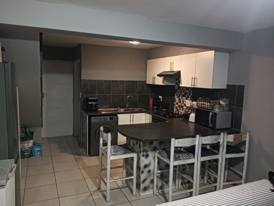 2 Bedroom Property for Sale in Beverly Park Western Cape